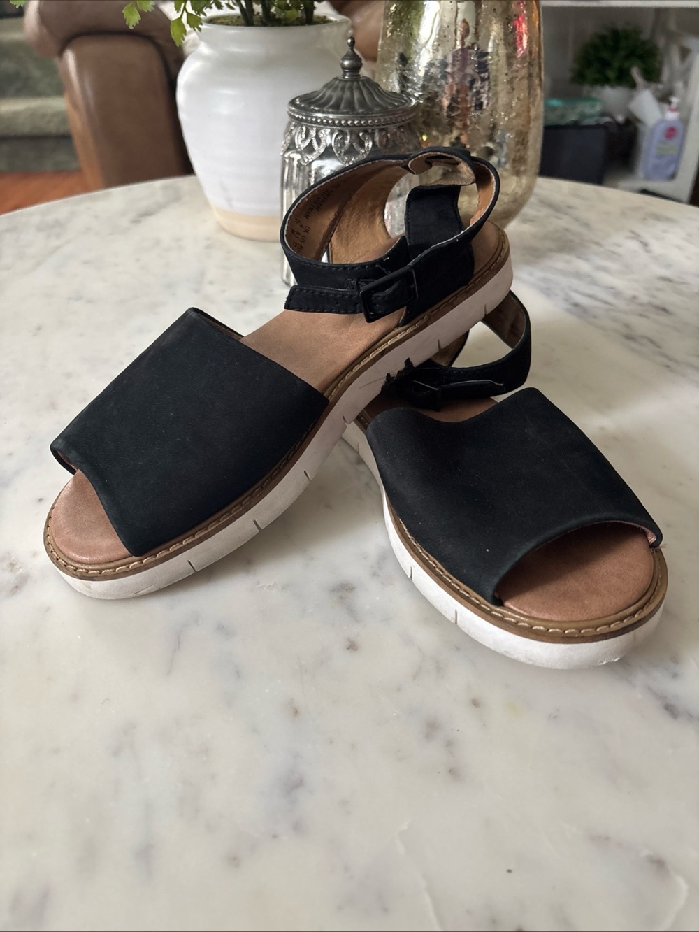Clarks  artisan Black Leather Open-Toe Platform Sandals with White Sole